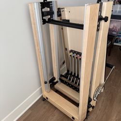 Foldable Pilates reformer