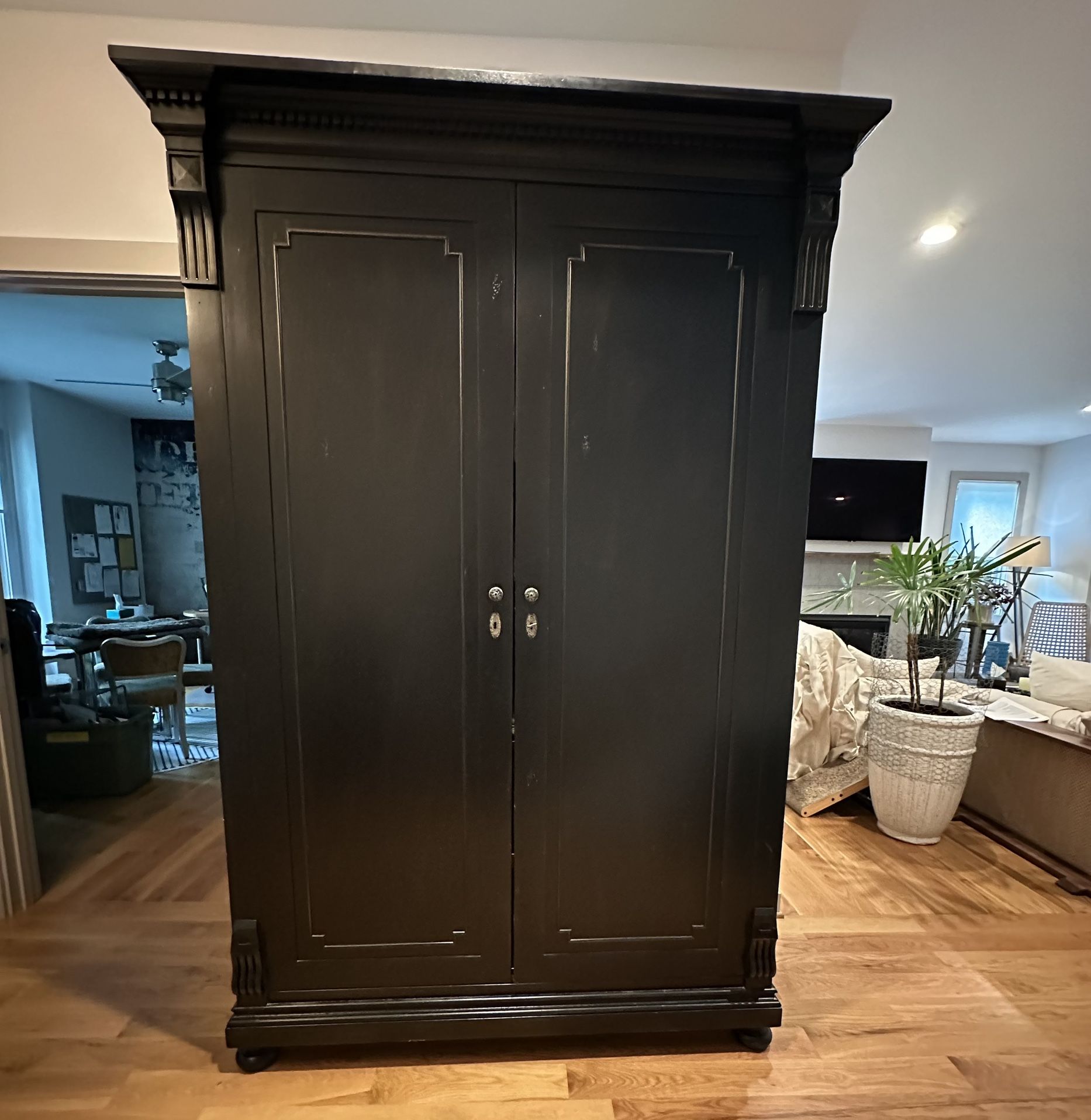 ST. JAMES ARMOIRE Gently Used