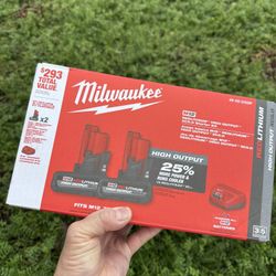 Milwaukee M12 High output (two)  5.0ah battery with charger Kit. BRAND NEW