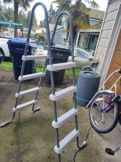 Pool Ladder