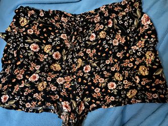 Ladies Dressy Flower Shirts Xl $5