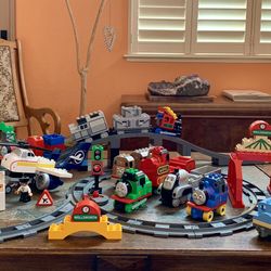 Huge Lego Duplo Airport train lot