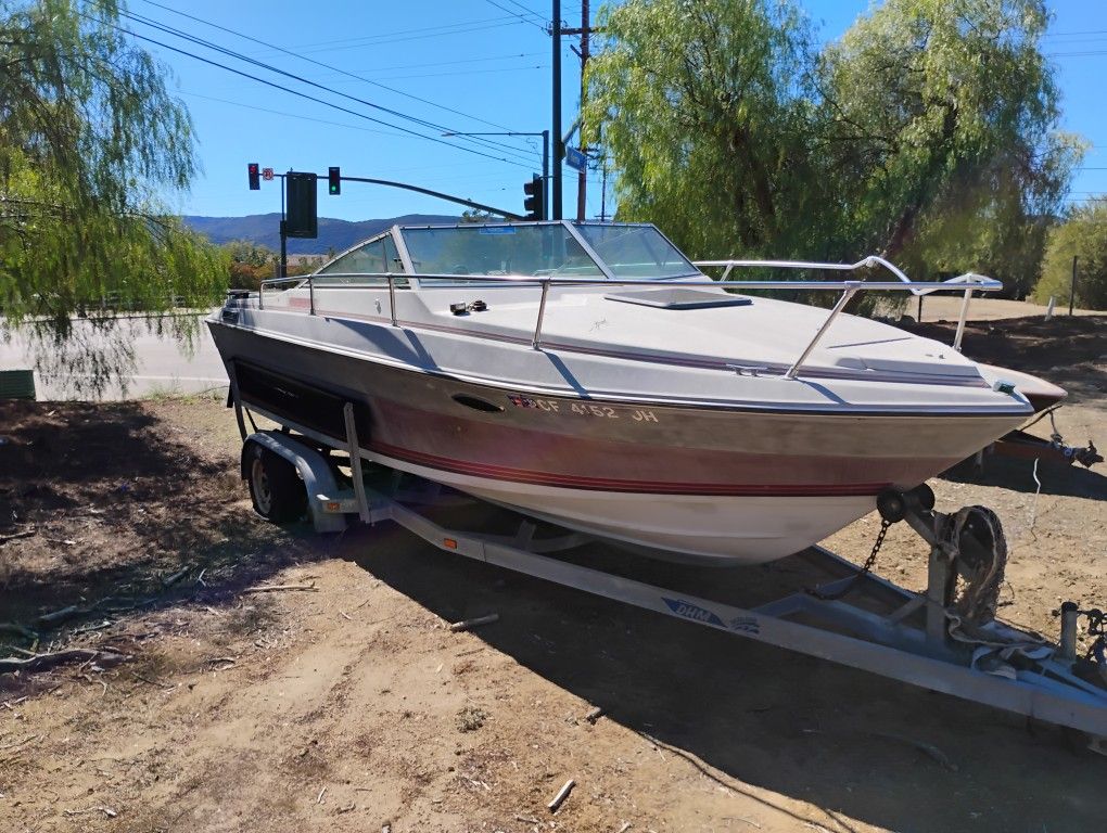 Sundowner Ski Boat