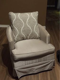 Swivel chair beige matching set