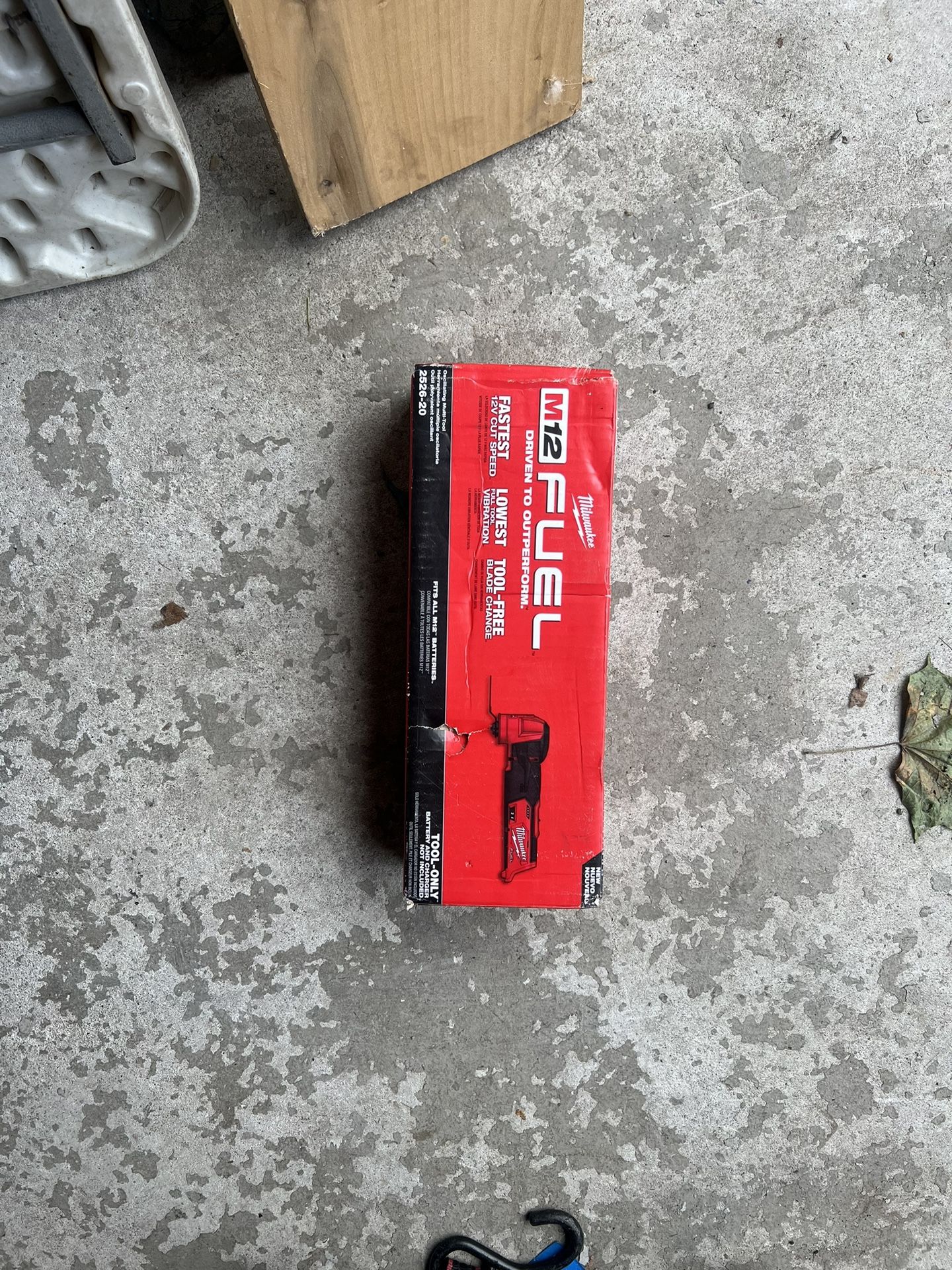 Milwaukee M12 Fuel Oscillating Tool