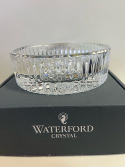 New in Box Vintage Waterford Crystal Heritage Wine Bottle Coaster
