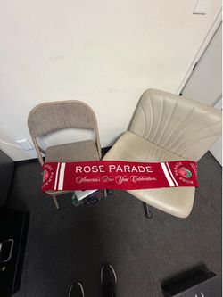 The Rose Parade Scarf