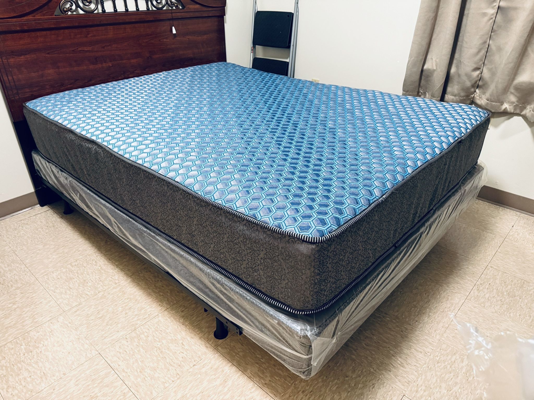 Queen Size Set Mattress And Box Brand New Delivery 🚚 Available( price Mattress And Box Only)