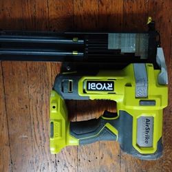 Royobi P321 18ga.Cordless Lightweight Brad Finish Nailer 