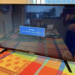 Westinghouse TV 32 Inch Diagonal 28.5 Wide 17 Inch Height