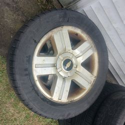 6 bolt chevy  20 inch wheel