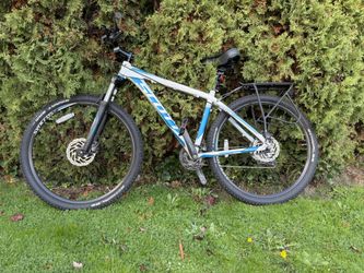 Scott Men’s Bike - Medium Frame 27.5” Wheels 