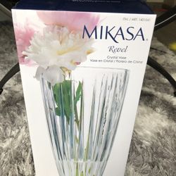 MIKASA Crystal Vase