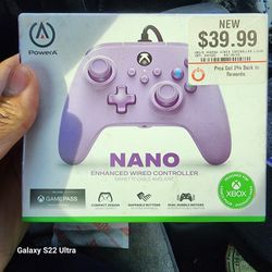 SERIES XS CONTROLLER. COMES WITH 1 MONTH FREE GAME PASS