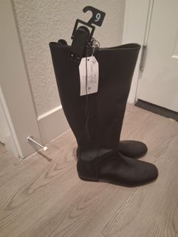 Time and Tru Size 9 Boots