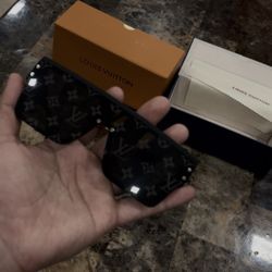Sun glasses Lv