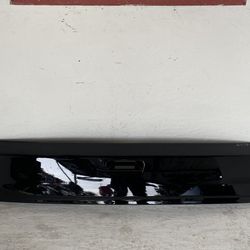 2012-2016 Honda CR-V Liftgate trim (10u)