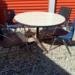 Rounded Table and Chairs $50 Dlls. 