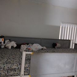 Twin Bunk Bed