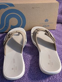 BRAND NEW Clark's Cloudsteppers Sandals, with Tags Intact. Great Quality and All-Day Comfort! Paid $40 at DSW. Size 10. Taupe - Matches Everythin