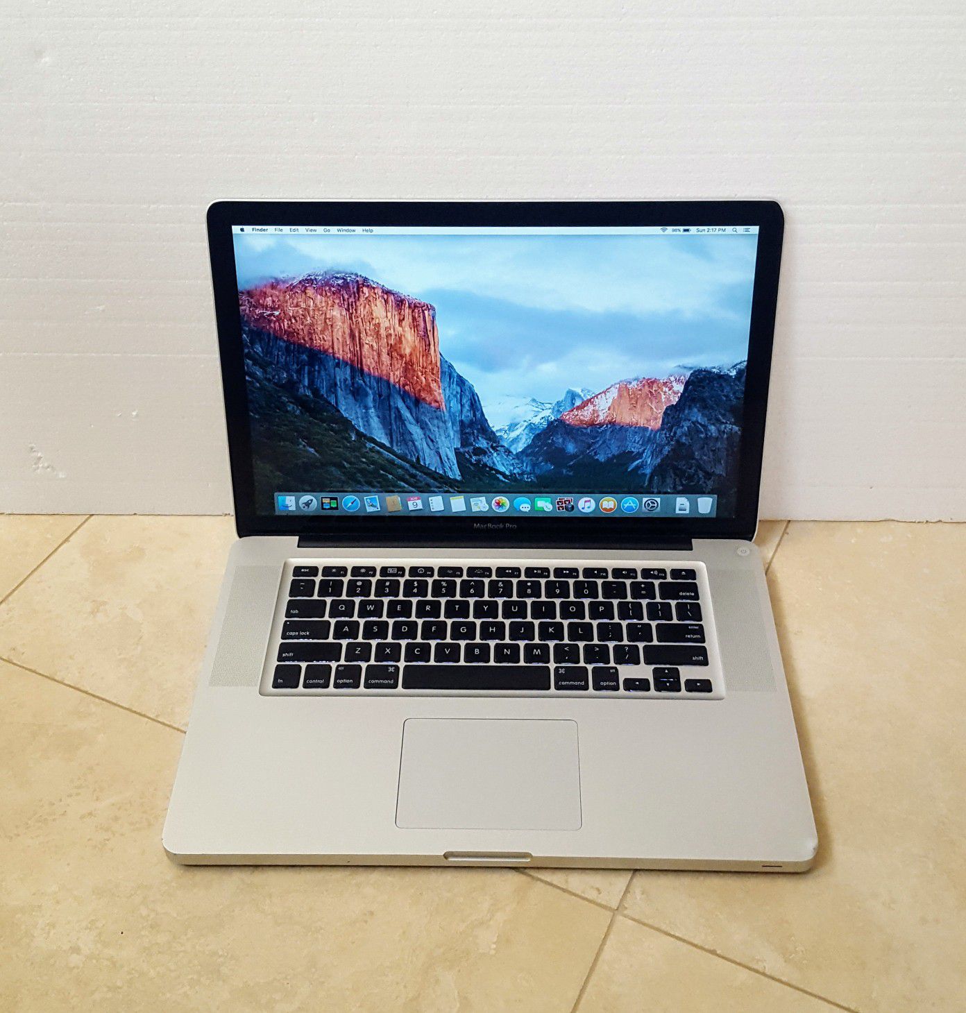 Apple MacBook Pro (15-inch , Mid 2009 ) ,Intel Core 2 Duo CPU 2.53GHZ, 8 GB Memory, 256GB SSD - Great Condition- Make Offer !
