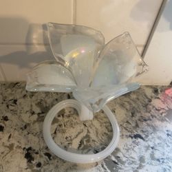 Murano Style Hand Blown Vintage Art Glass Flower With Twisted Base READ