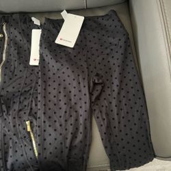 Black polka dot lululemon set