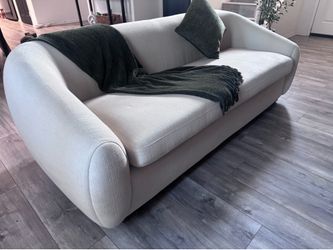 Couch set