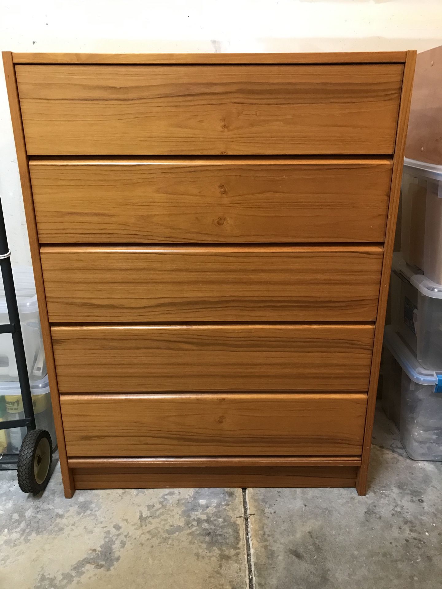 Beautiful wood chest of drawers dresser