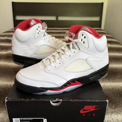 Air Jordan 5 Retro Fire Red (Size 11.5)