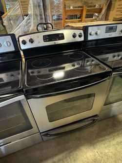 GE ELECTRIC STOVE 30 INCH