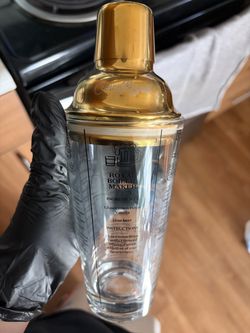Mixed drinks shaker