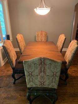Parker furniture Large dining room table with leaves