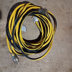 100 Ft Industrial Extension Cord