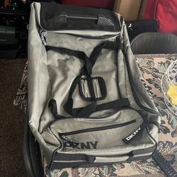 DKNY LUGGAGE 🧳 FOR SALE 