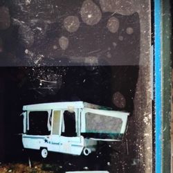 Pop Up Camper With Title 