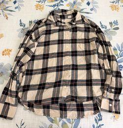 Levi's Plaid Flannel Button-Up Shirt