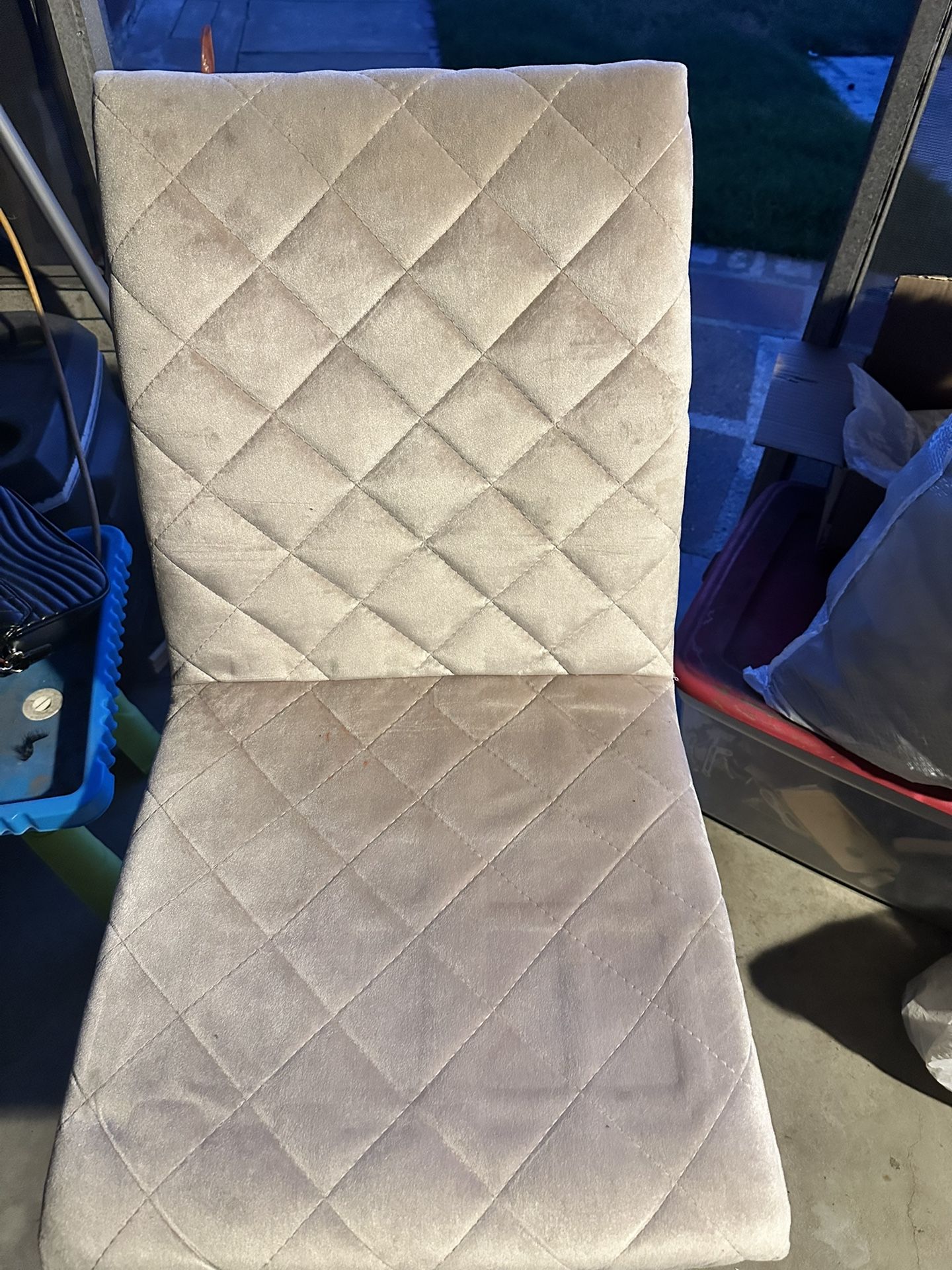 Vanity Rolling Chair