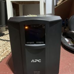 APC  smart UPS c1500
