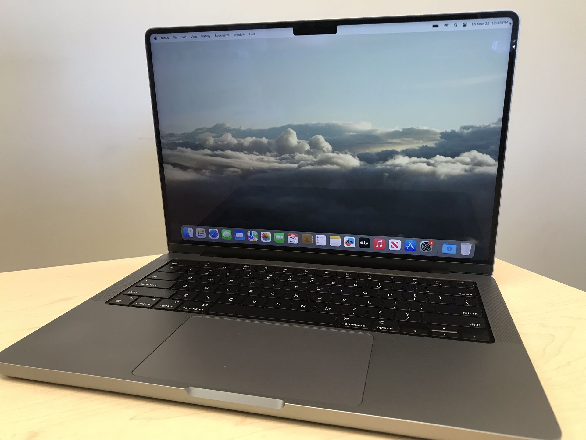 14” MacBook Pro M1 Pro