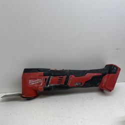 Milwaukee M18 Multi Tool 208460