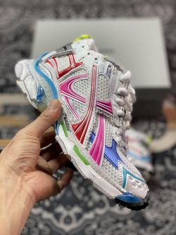 b.alenciaga runner