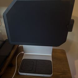 Studio dock iPad Station