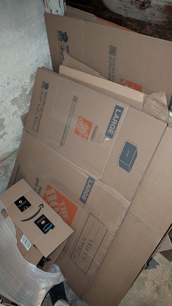 Free Moving Boxes