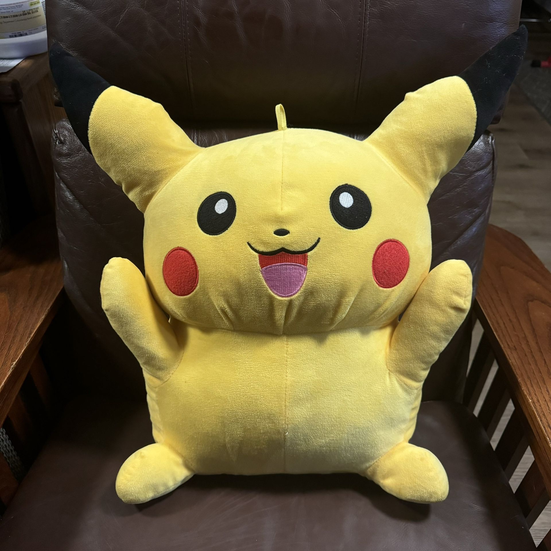 Pokemon - Pikachu 21" Plush - Used / Minor Flaws - RARE