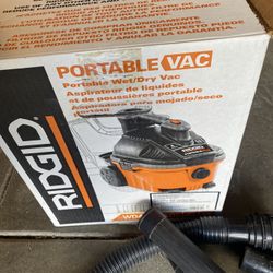 RIDGID Portable Wet/dry VAC . 5 hp ,4 gallon. Works Fine . 