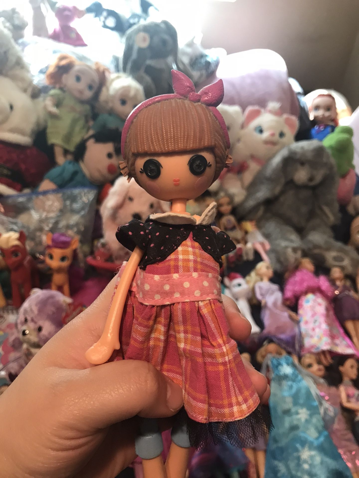 Selling Lalaloopsie Doll