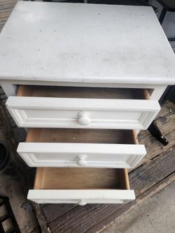 Solid Wood 3 Drawers Dresser White