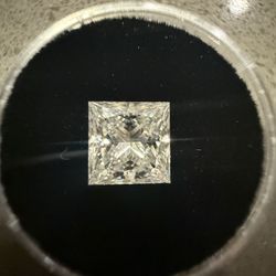 2.10 Ct Princess-cut IGI Certified Lab Grown Diamond