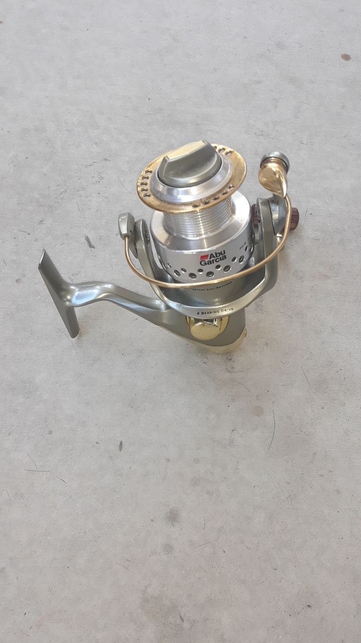 fishing reel